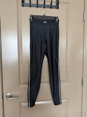 ALO Yoga Black Leggings with White Side Stripes